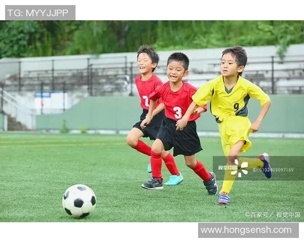 上海足球队耐力训练的挑战与突破探索 上海足球队耐力训练的挑战与突破探索