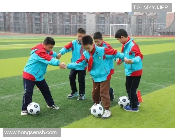 探索tq足球的魅力与技术提升之路，助力青少年成长与发展