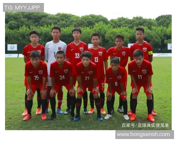 足球一队的标准人数是多少人以及替补球员的配置情况分析 足球一队的标准人数是多少人以及替补球员的配置情况分析