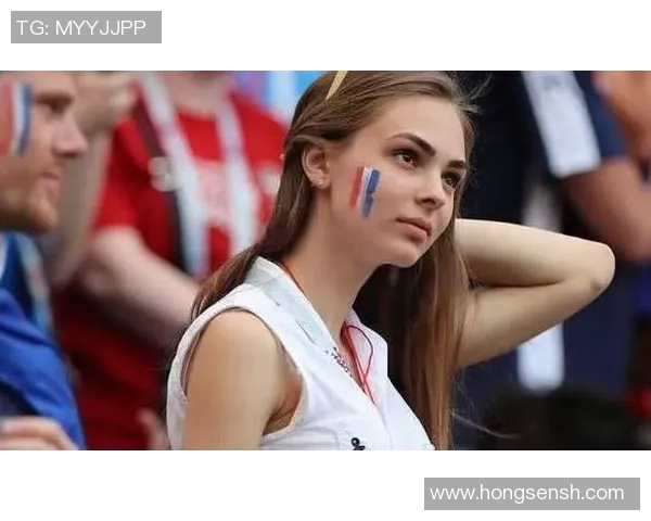 英超足球宝贝贝比莉的魅力与风采揭秘，如何成为球迷心中的女神